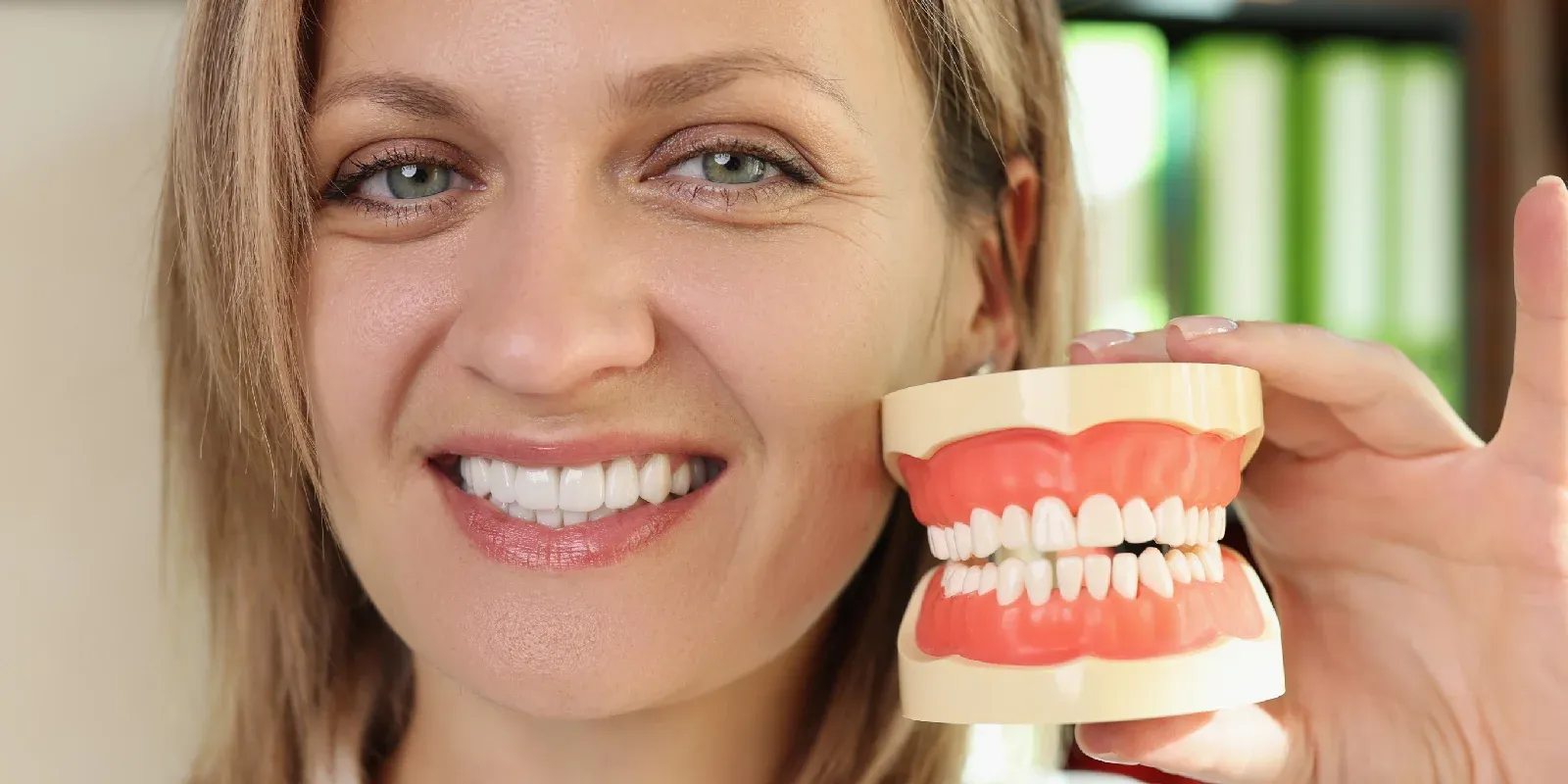 Dental Implant vs Dentures